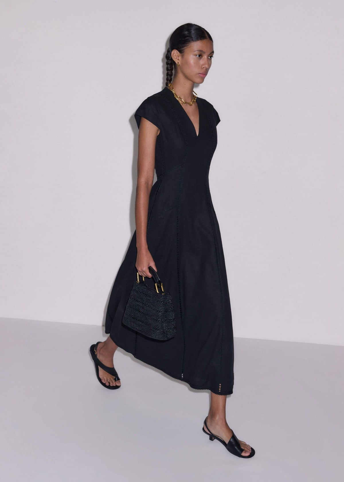 ME+EM Black Crease-Less Linen Embroidered Maxi Dress