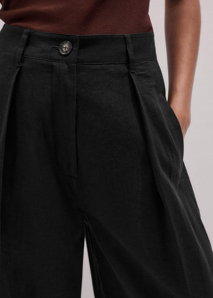 ME+EM Black Extreme Taper Pant