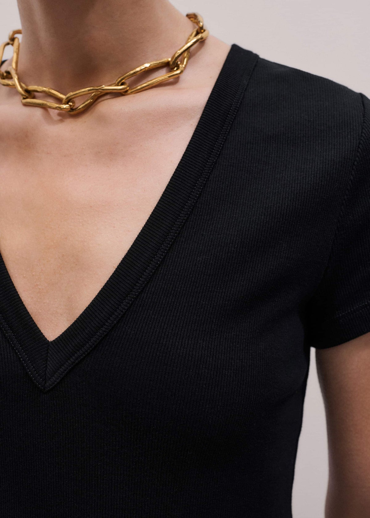 ME+EM Black Ultimate Fitted Rib V-Neck Tee